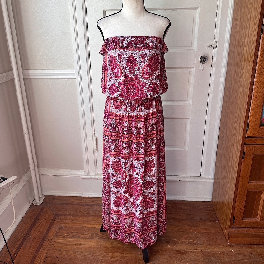 3/$20 💥 Voyage Blouson Strapless Maxi Dress Ruffle Smocked Pink Boho Paisley‎ M